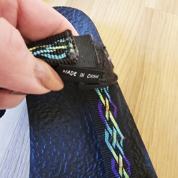 Sand & Sun Vintage 90's Sandals with Black and color straps * See Measure - Picture 4 of 8